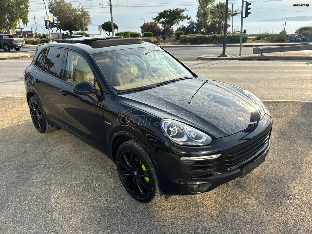 Porsche Cayenne 2016 E-HYBRID Panorama FULL OPTION