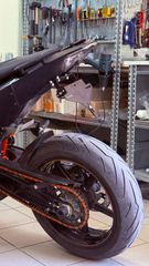 ΒΑΣΗ ΠΙΝΑΚΙΔΑΣ KTM Duke 690 08-11