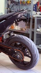 ΒΑΣΗ ΠΙΝΑΚΙΔΑΣ KTM Duke 690 08-11-thumb-2