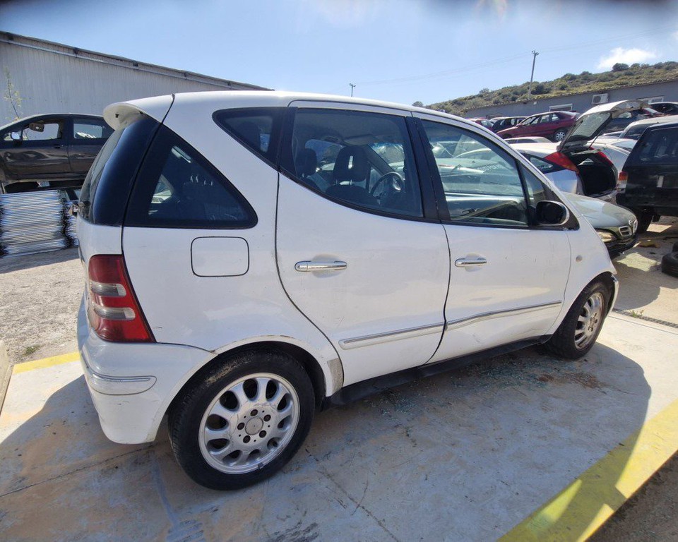 Πορτάκι Ρεζερβουάρ Mercedes-Benz A 160 '02 Προσφορά 20 Ευρώ !