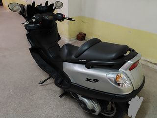 Piaggio X-9 2002-thumb-4