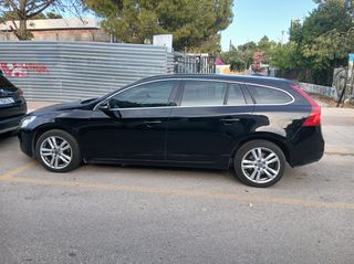 Volvo V60 2013 SUMMUM