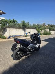 Yamaha TMAX DX 2017-thumb-3