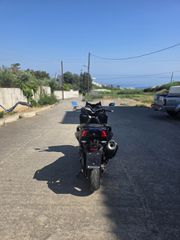 Yamaha TMAX DX 2017-thumb-4
