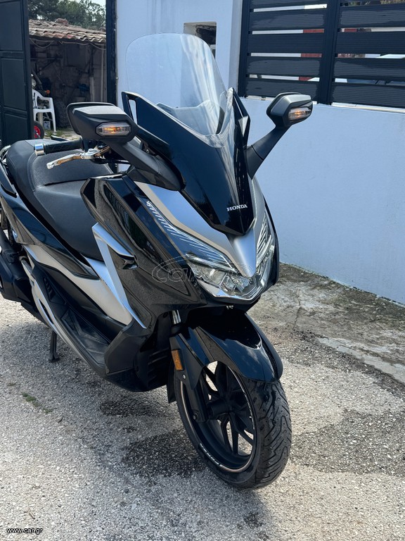Honda Forza 300 2019