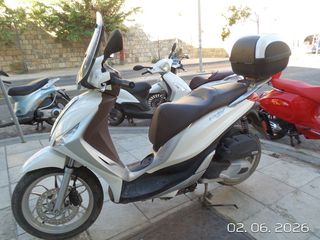Piaggio Medley 150 2016-thumb-2