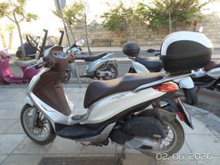 Piaggio Medley 150 2016-thumb-3