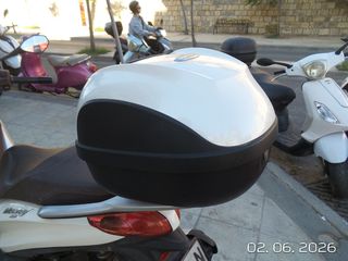 Piaggio Medley 150 2016-thumb-5