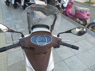 Piaggio Medley 150 2016-thumb-10