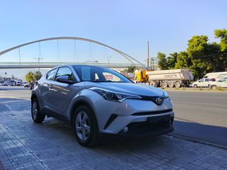 Toyota C-HR 2018 1.8 Hybrid Dynamic-thumb-1