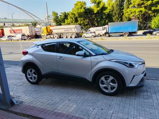 Toyota C-HR 2018 1.8 Hybrid Dynamic