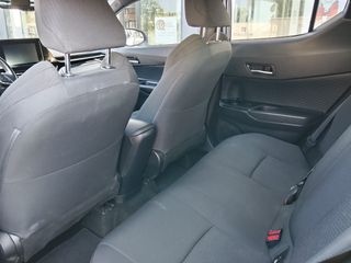 Toyota C-HR 2018 1.8 Hybrid Dynamic-thumb-8