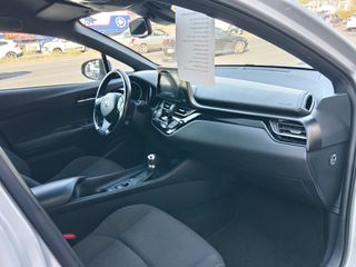 Toyota C-HR 2018 1.8 Hybrid Dynamic-thumb-9
