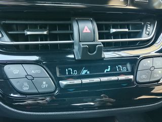 Toyota C-HR 2018 1.8 Hybrid Dynamic-thumb-14
