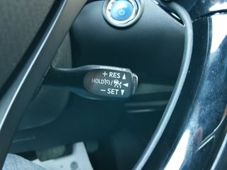 Toyota C-HR 2018 1.8 Hybrid Dynamic-thumb-15