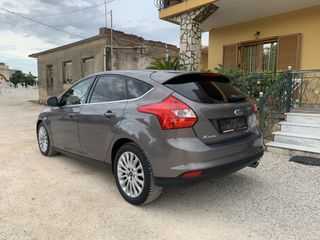 Ford Focus 2012-thumb-3