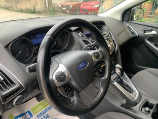 Ford Focus 2012-thumb-7