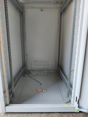 Καμπίνα rack server-thumb-3