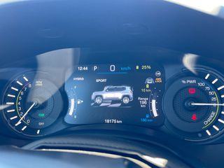Jeep Renegade 2023 LIMITED 4X4-thumb-15