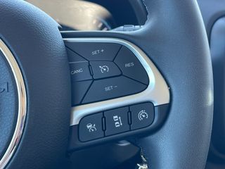 Jeep Renegade 2023 LIMITED 4X4-thumb-23