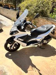 Aprilia SR MAX 300 2014 SR MAX 300e
