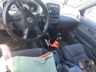Nissan Navara 2002 2.4 navara-thumb-6