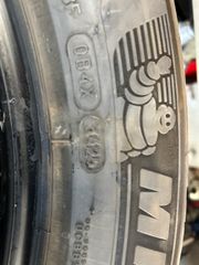 235/55/19 MICHELIN-thumb-6