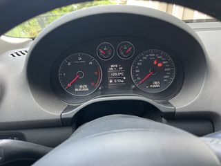 Audi A3 2012-thumb-10