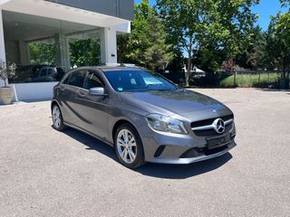 Mercedes-Benz A 180 2017 URBAN-thumb-1