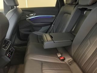 Audi Q8 e-tron 2024 55 e-tron Sportback-thumb-14
