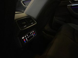 Audi Q8 e-tron 2024 55 e-tron Sportback-thumb-16