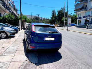 Ford Focus 2009-thumb-2