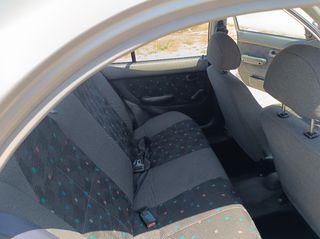 Hyundai Accent 1997-thumb-9