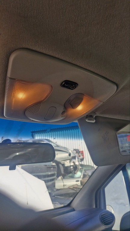 Πλαφονιέρα Mercedes-Benz A 160 '02 Προσφορά 30 Ευρώ ανά τεμάχιο.