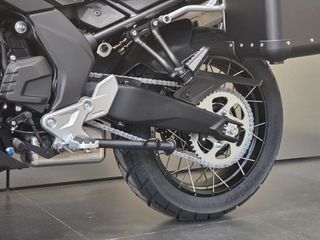 CFmoto MT 700 2026 ΜΕ ΔΩΡΟ ΤΡΙΒΑΛΙΤΣΟ CRAFTED !-thumb-14
