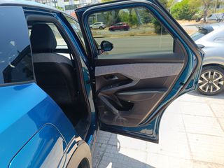 Peugeot 3008 2024 Hybrid 145 e-DCS6 Allure-thumb-14