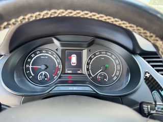 Skoda Octavia 2016 ''RS'' 2.0 TDI ''DSG'' XDS '' FULL EXTRA KEYLESS-thumb-25