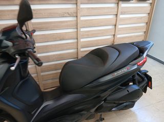 Piaggio Beverly 300i 2023-thumb-16