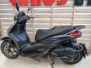 Piaggio Beverly 300i 2023-thumb-19