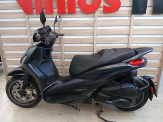 Piaggio Beverly 300i 2023-thumb-20