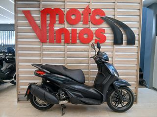 Piaggio Beverly 300i 2023-thumb-1