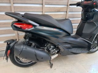 Piaggio Beverly 300i 2023-thumb-2