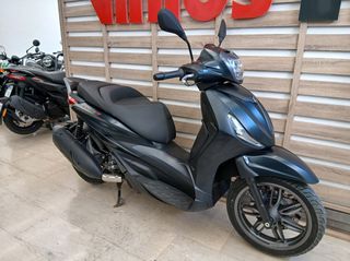 Piaggio Beverly 300i 2023-thumb-8
