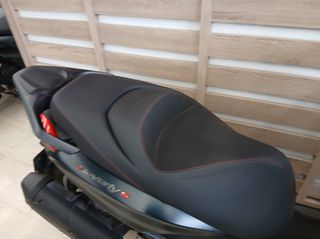 Piaggio Beverly 300i 2023-thumb-9