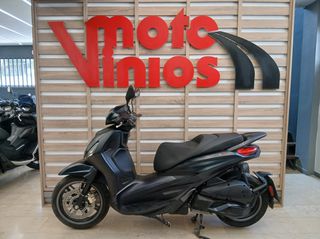 Piaggio Beverly 300i 2023-thumb-13