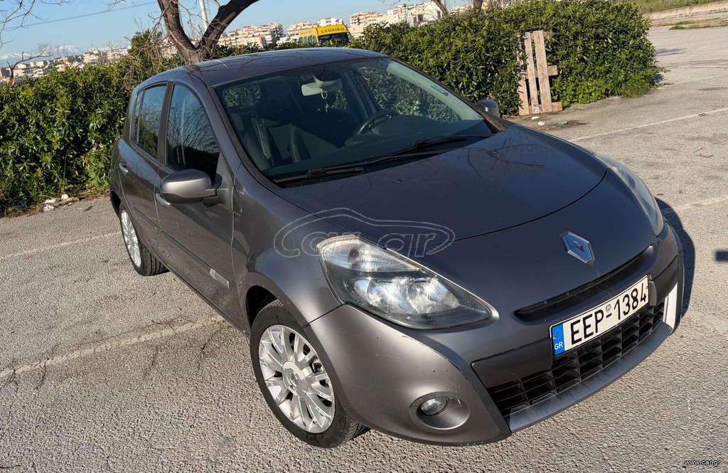 Renault Clio 2010 110 άλογα. Ατρακάριστο. FULL Service