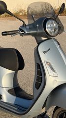 Vespa GTS Super Tech 300 2021-thumb-4