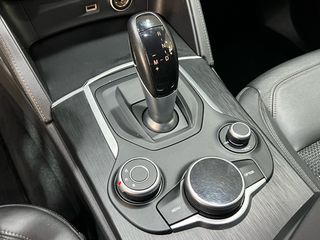 Alfa Romeo Stelvio 2018 SUPER EDITION/JTDM/ΟΘΟΝΗ/CAMERA/DNA/ΔΕΡΜΑ/LED/EU6-thumb-29