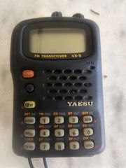 yaessu vx5r vhf uhf-thumb-2