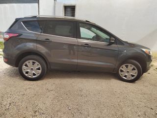 Ford Kuga 2017-thumb-4